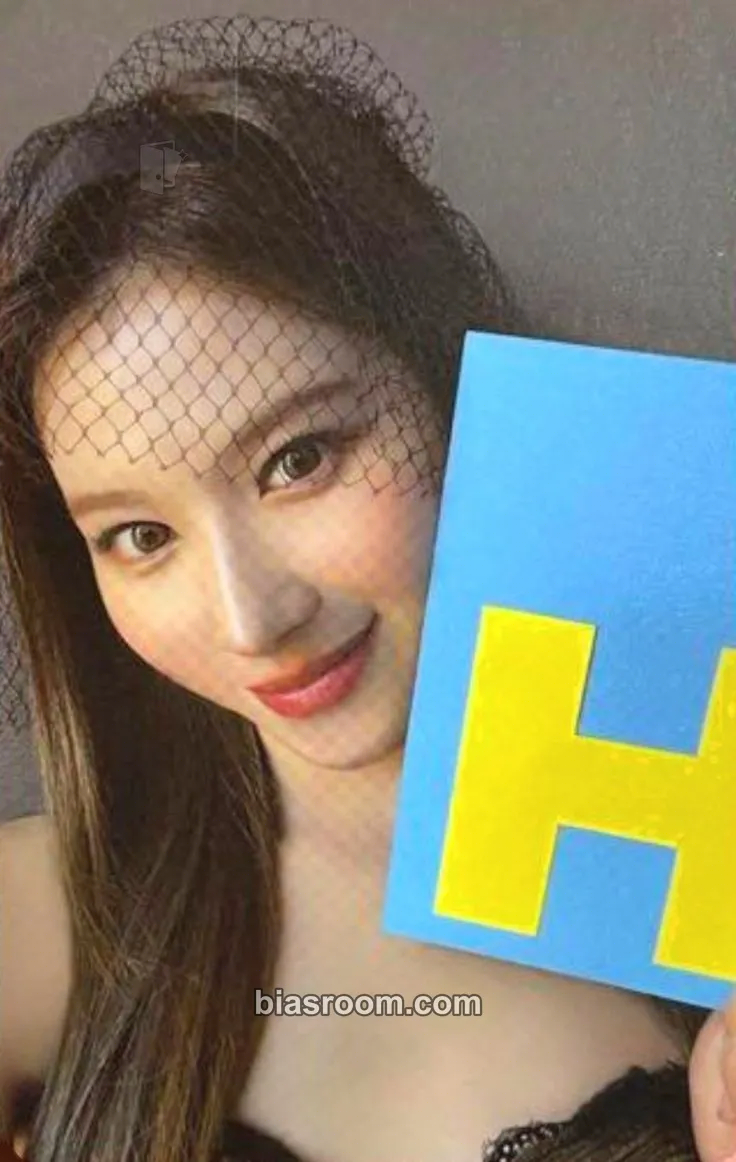 Sana ONCE UPON A TIME Photocard - TWICE - TWICE K-pop photocard