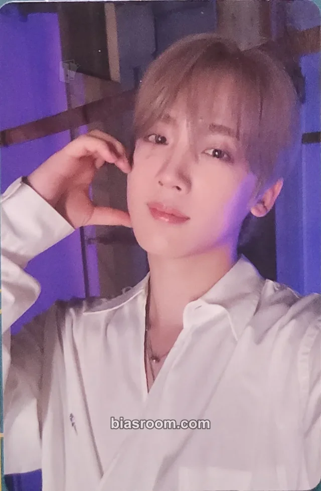 WEi - Yohan - Wonderland Album album photocard haven version
