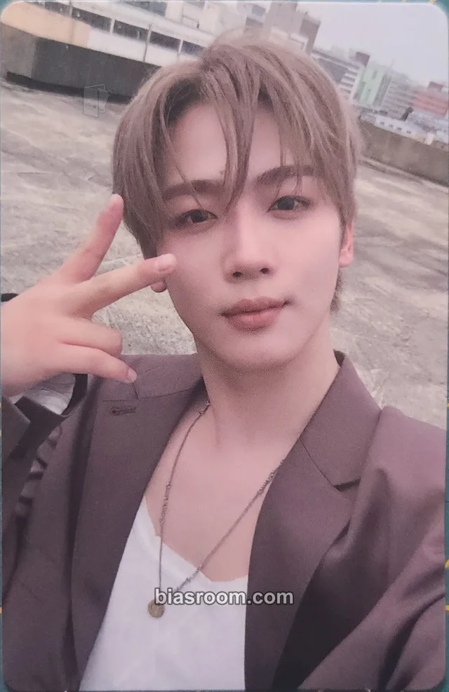 WEi - Yohan - Wonderland Album album photocard wonder version