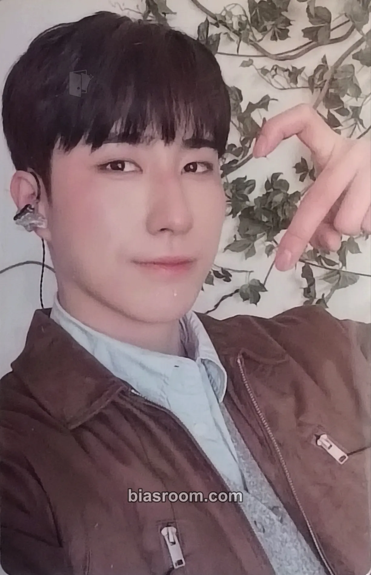 Harin Studio We: Recording #4 Photocard - ONEWE - ONEWE K-pop photocard