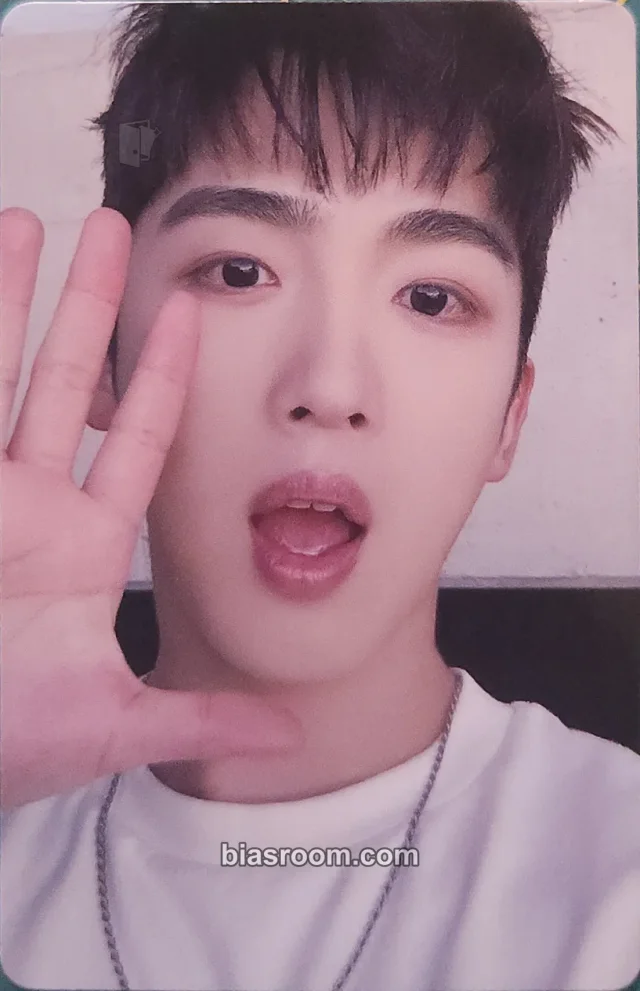 WEi - Yohan - LOVE2YOU Album album photocard