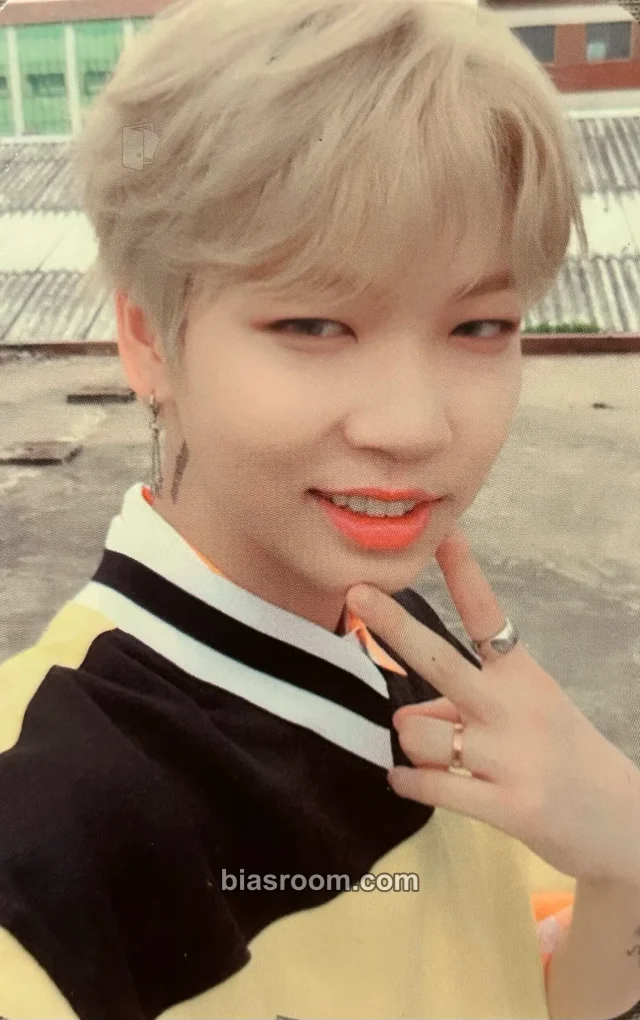 UNB - Kijung - Black Heart Album album photocard