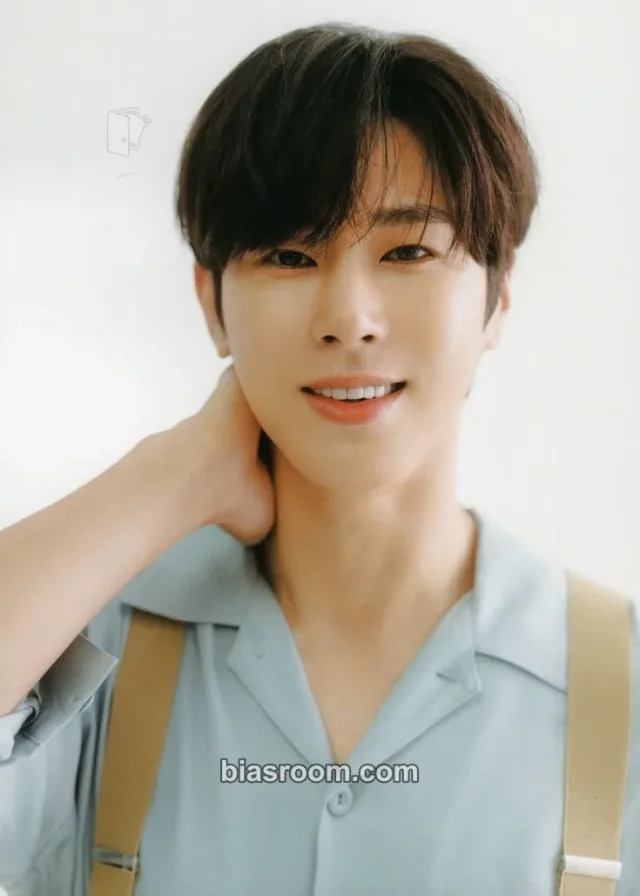 TVXQ - U-Know Yunho - 2023 Season's Greetings Other season's greetings mini brochure