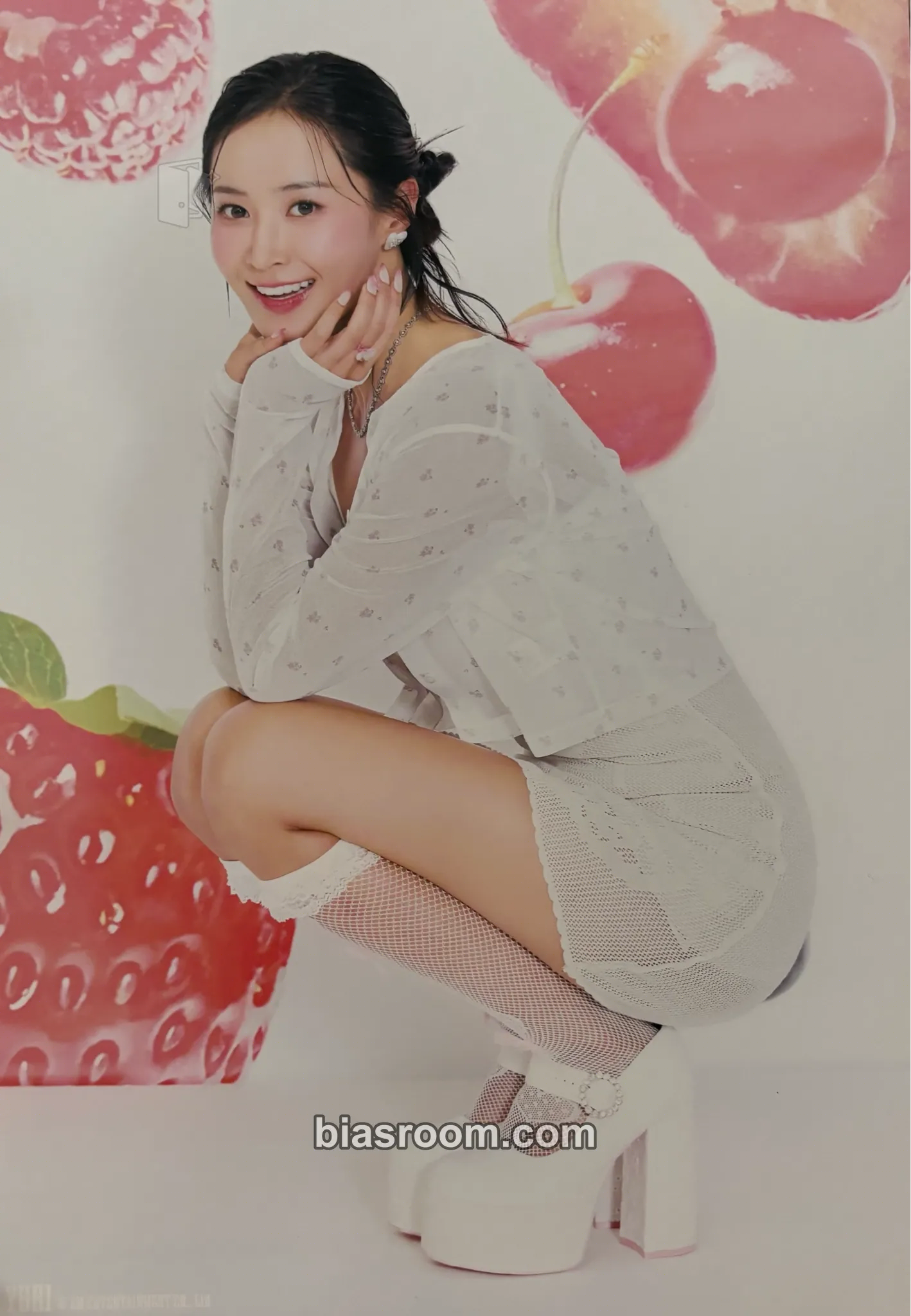 Yuri Season's Greetings 2025 Photocard - Girls' Generation - Girls' Generation K-pop photocard