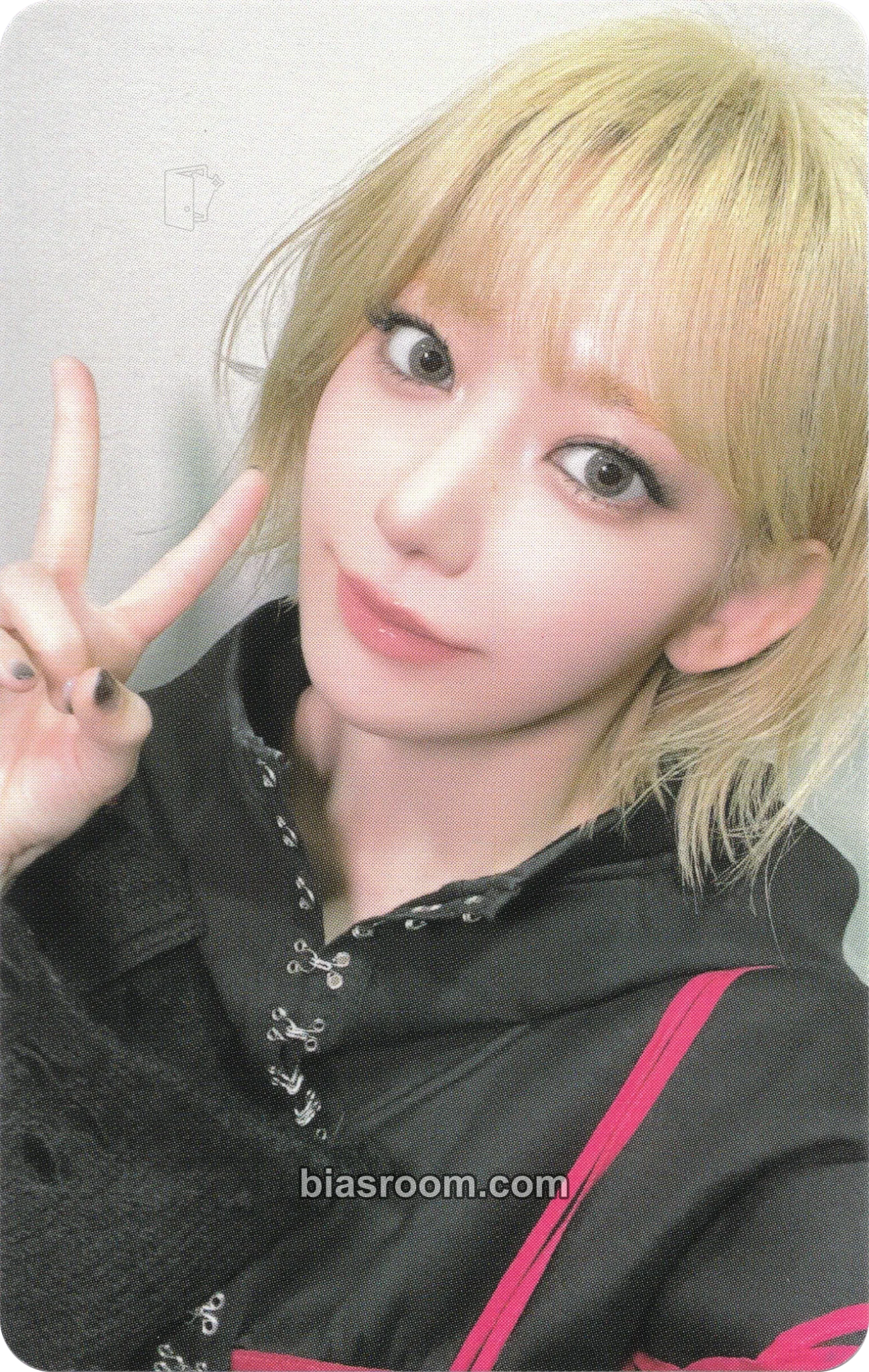 Sakura PUREFLOW pt.1 Photocard - LE SSERAFIM - LE SSERAFIM K-pop photocard