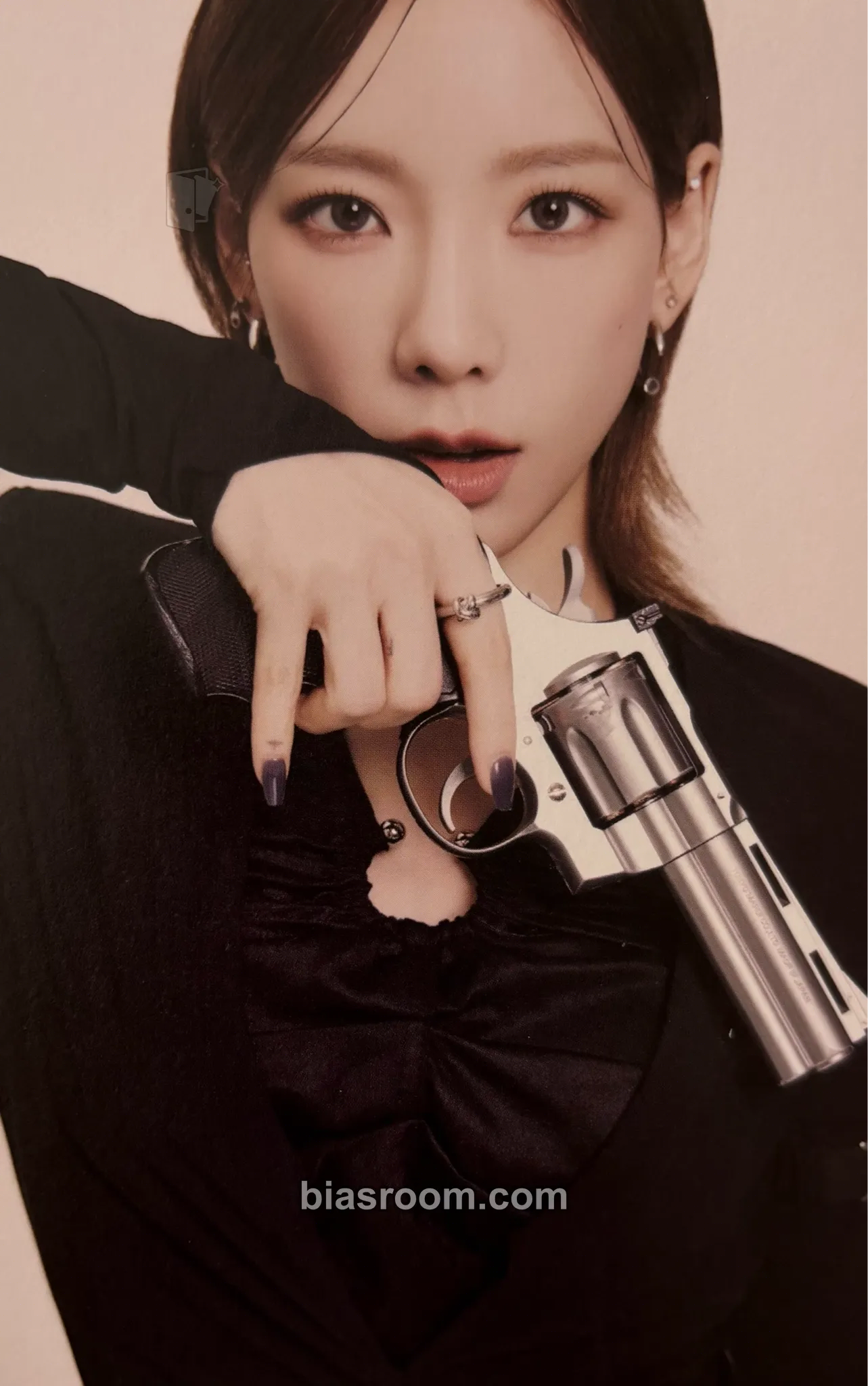 Taeyeon Girl's Generation-Oh!GG - 2023 Season's Greetings Photocard - Girls' Generation - Girls' Generation K-pop photocard