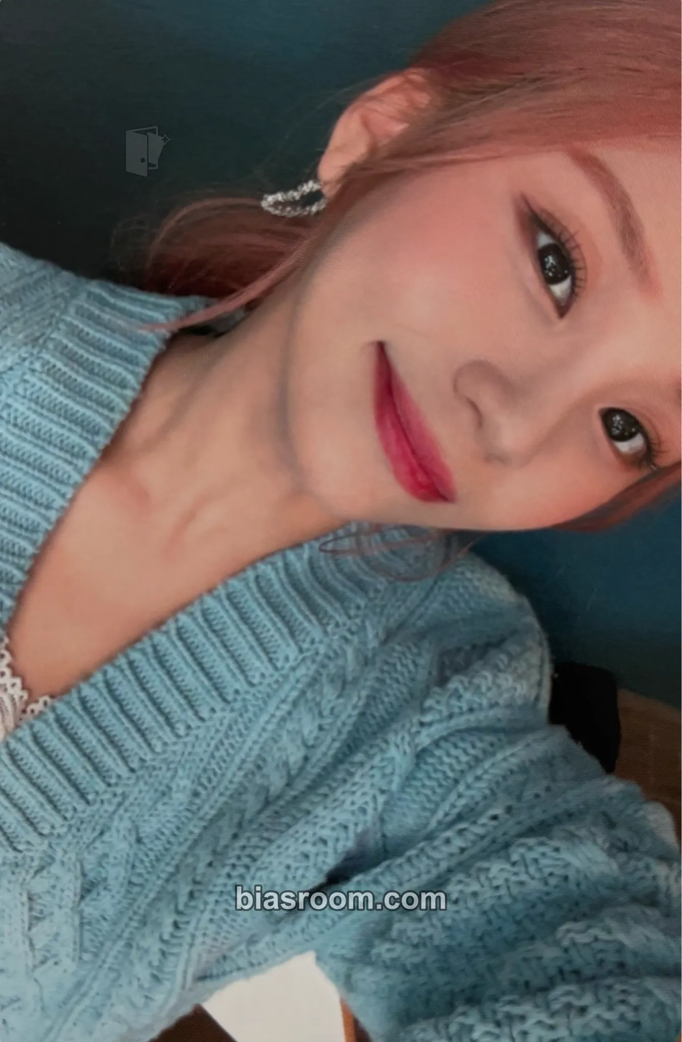 Umji A Vivacious Girls Club 2023 Season's Greetings Photocard - VIVIZ - VIVIZ K-pop photocard