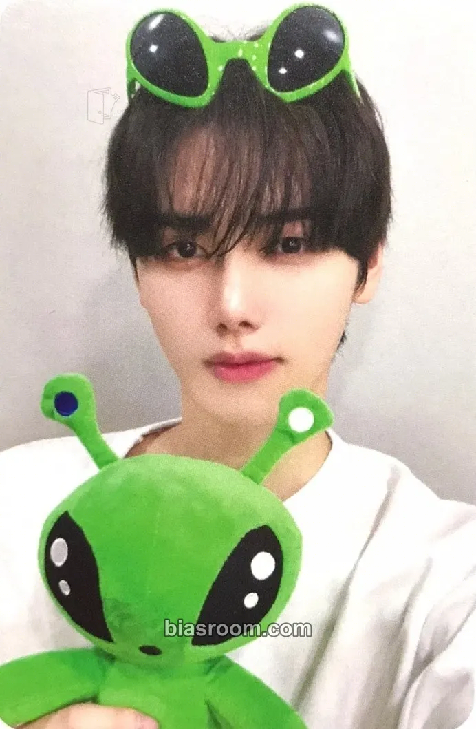 Minhee Dare to Crave: Epilogue Photocard - CRAVITY - CRAVITY K-pop photocard