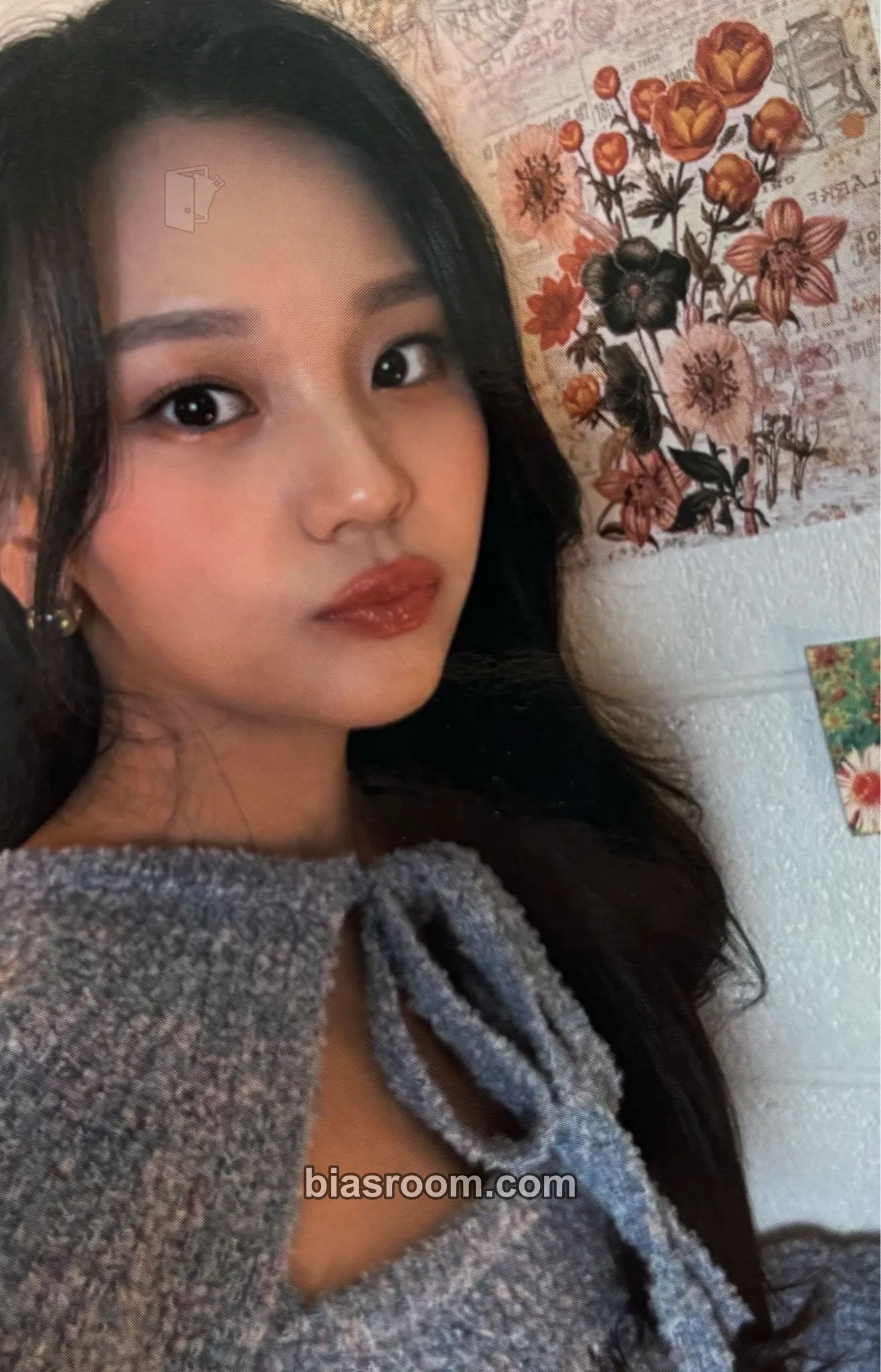Umji 1st Official Fanclub Na.V Kit Photocard - VIVIZ - VIVIZ K-pop photocard