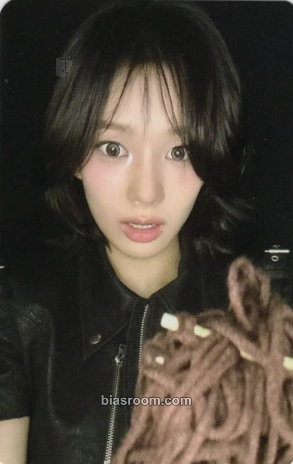 Ryu Sarang Set The Tempo Photocard - izna - izna K-pop photocard