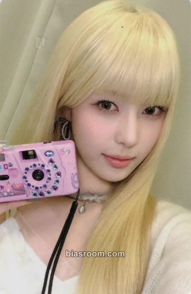 Hwayeon As If Photocard - ifeye - ifeye K-pop photocard