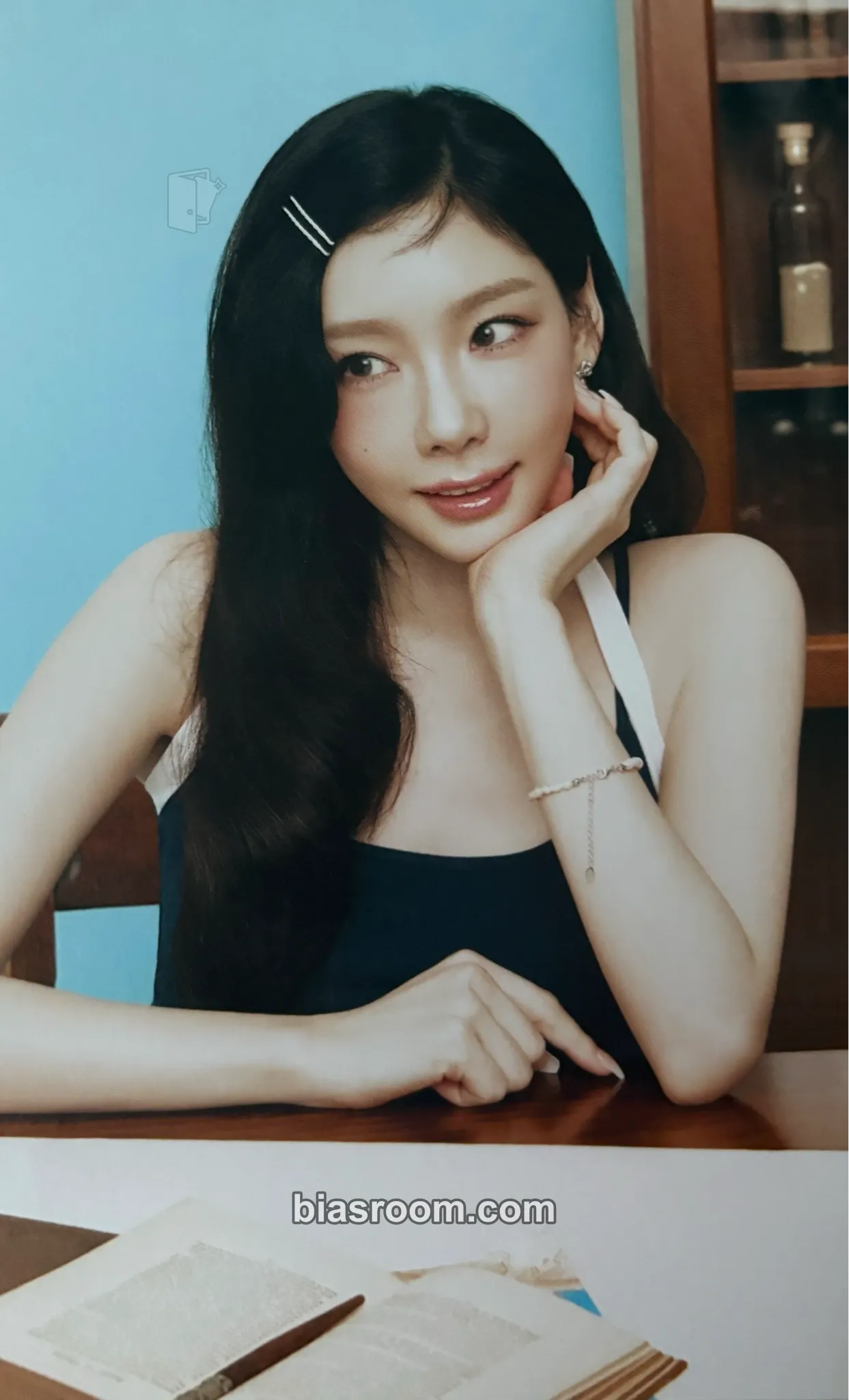 Taeyeon Season's Greetings 2026 Photocard - Girls' Generation - Girls' Generation K-pop photocard