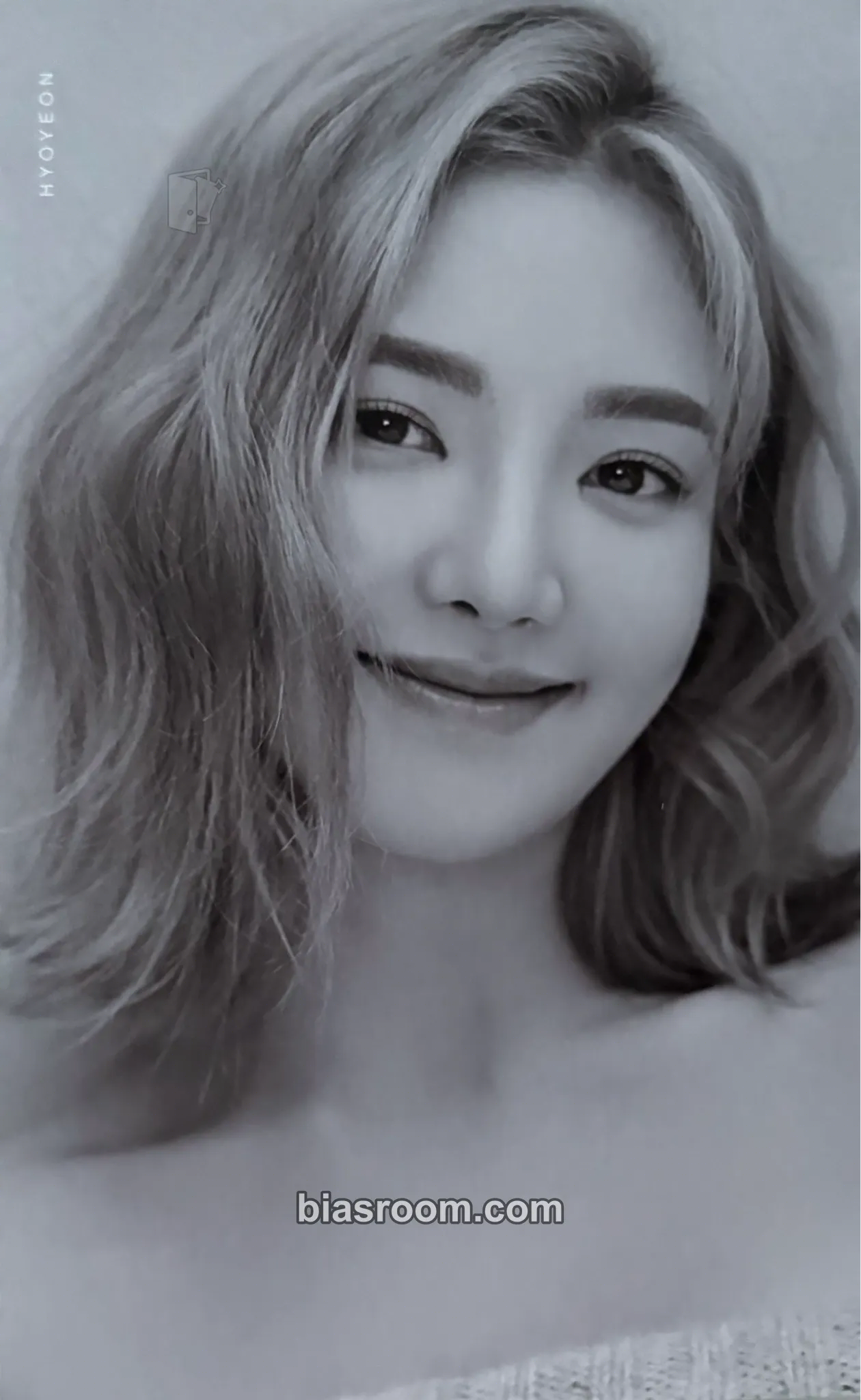 Hyoyeon Oh!GG SEASON'S GREETINGS 2019 Photocard - Girls' Generation - Girls' Generation K-pop photocard