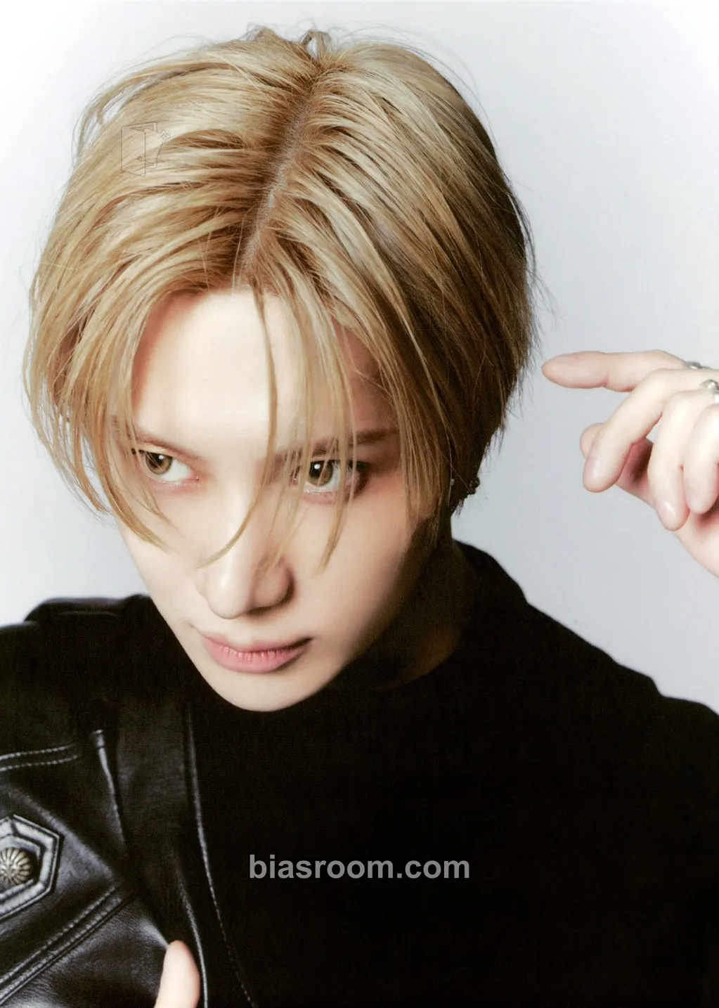 Taemin SHINee WORLD VIII : THE INVERT - The Trilogy I Photocard - SHINee - SHINee K-pop photocard