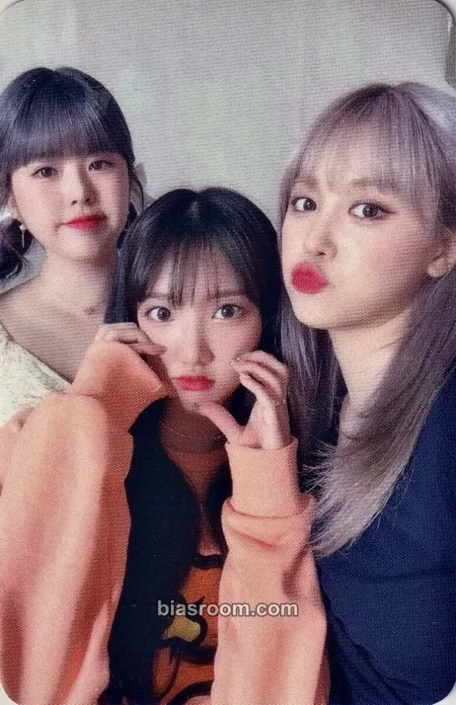 PIXY - Sua & Satbyeol & Lola - Reborn Album withmuu round 1 video call (fancall)