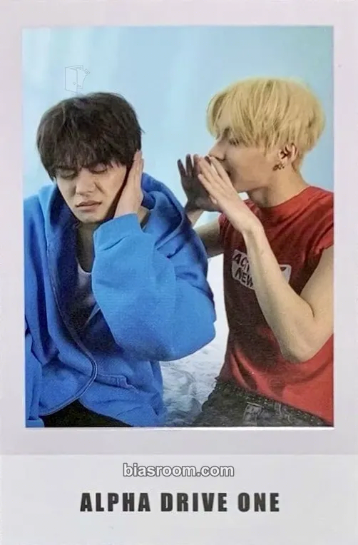 DICON VOLUME Nº33 Photocard - ALPHA DRIVE ONE - ALPHA DRIVE ONE K-pop photocard