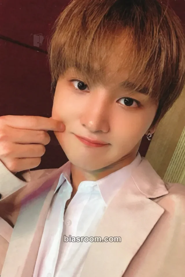 Eunho NTX Hold X K-pop photocard