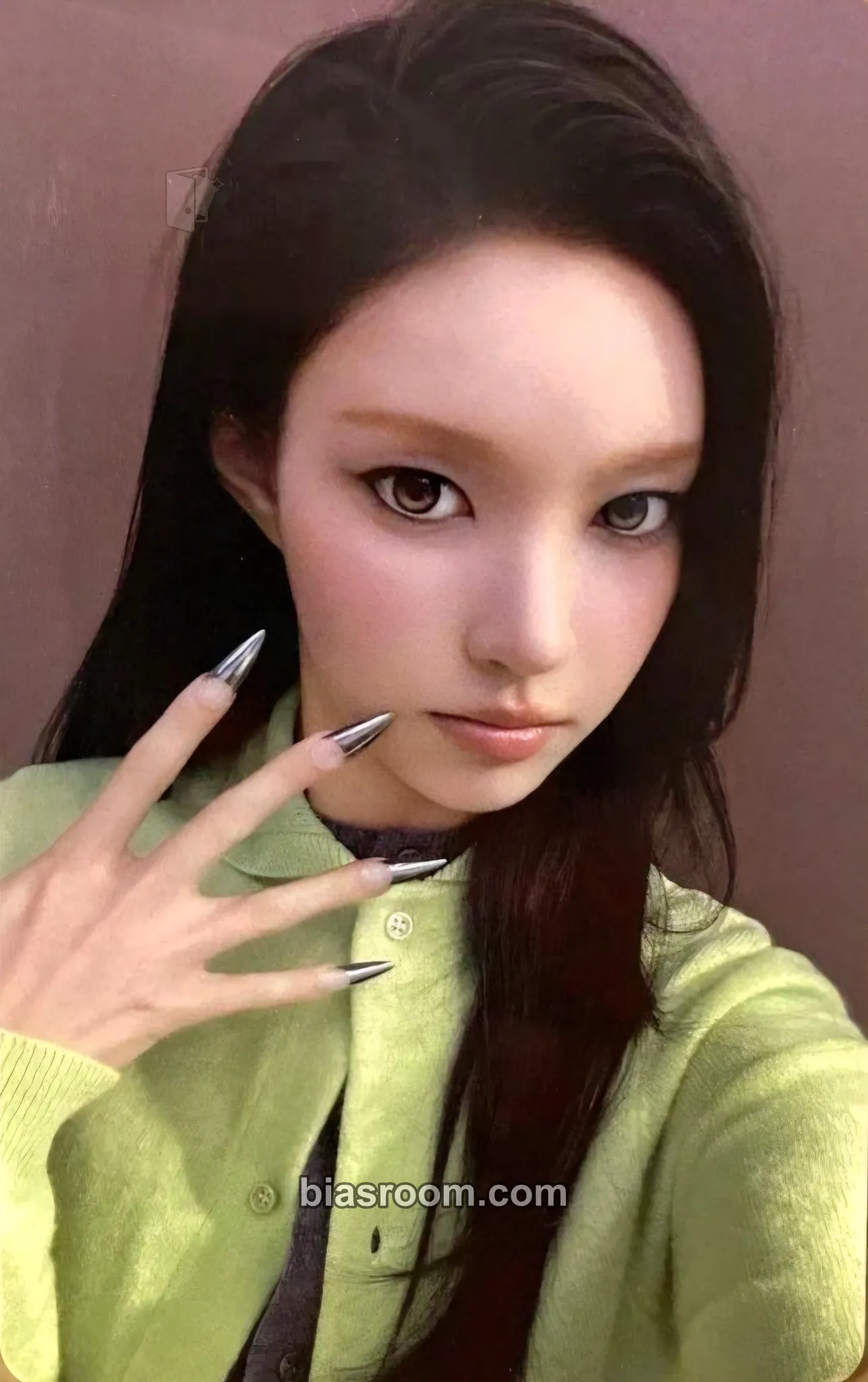 Yunah MAMIHLAPINATAPAI Photocard - ILLIT - ILLIT K-pop photocard