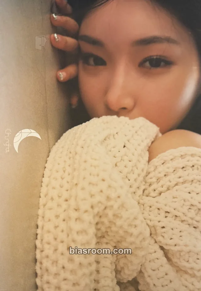 Chung Ha - Chung Ha - Offset Album album inclusion sticker