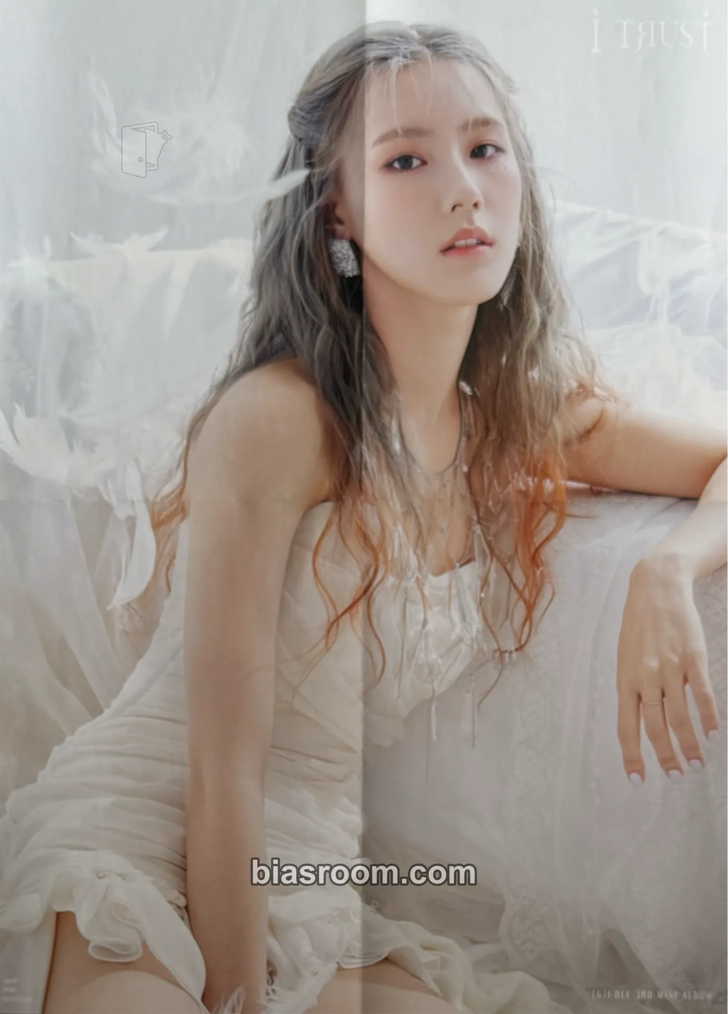 Miyeon I Trust Photocard - i-dle - i-dle K-pop photocard
