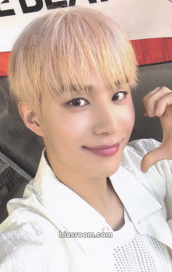 Jungwoo WALK MD Photocard - NCT 127 - NCT 127 K-pop photocard