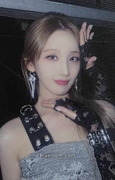 Belle Who Is She Photocard - KISS OF LIFE - KISS OF LIFE K-pop photocard