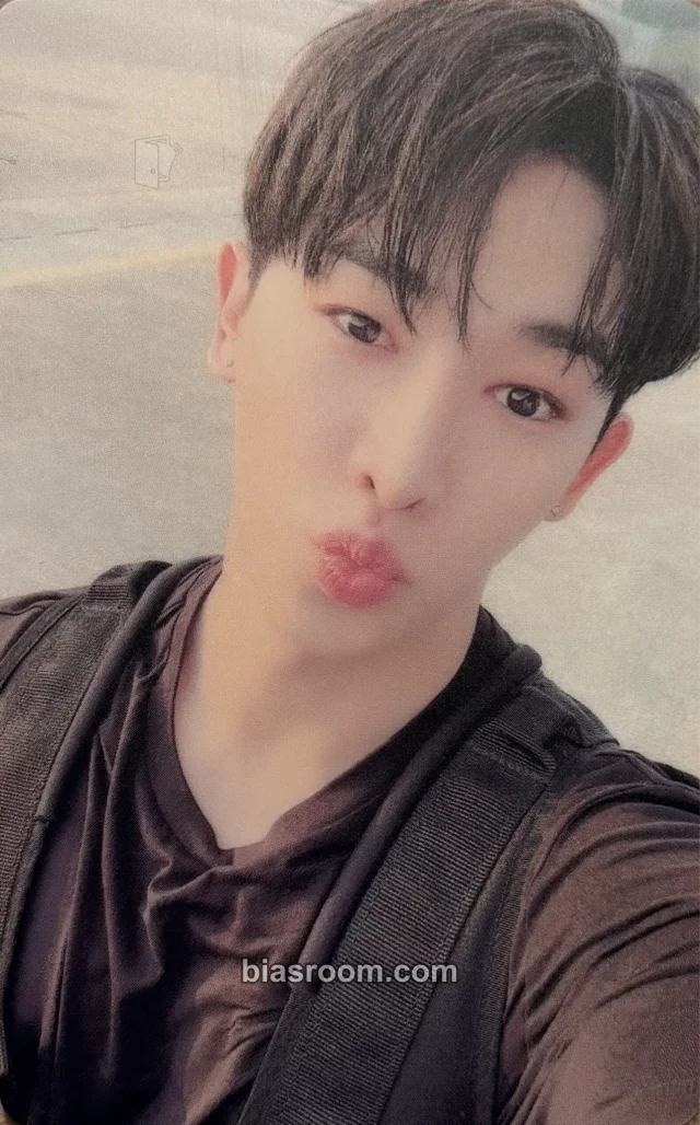 Wonho - Wonho - Bittersweet  Album soundwave round 1 lucky draw (LD) pvc card