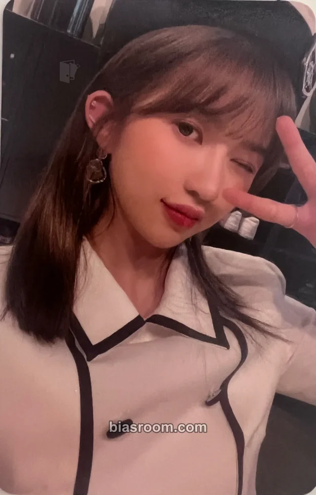 Nature - Loha - NATURE WORLD: CODE A Album album photocard