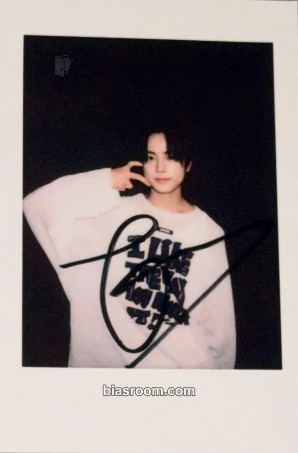 Taki Go in Blind - EP Photocard - &TEAM - &TEAM K-pop photocard