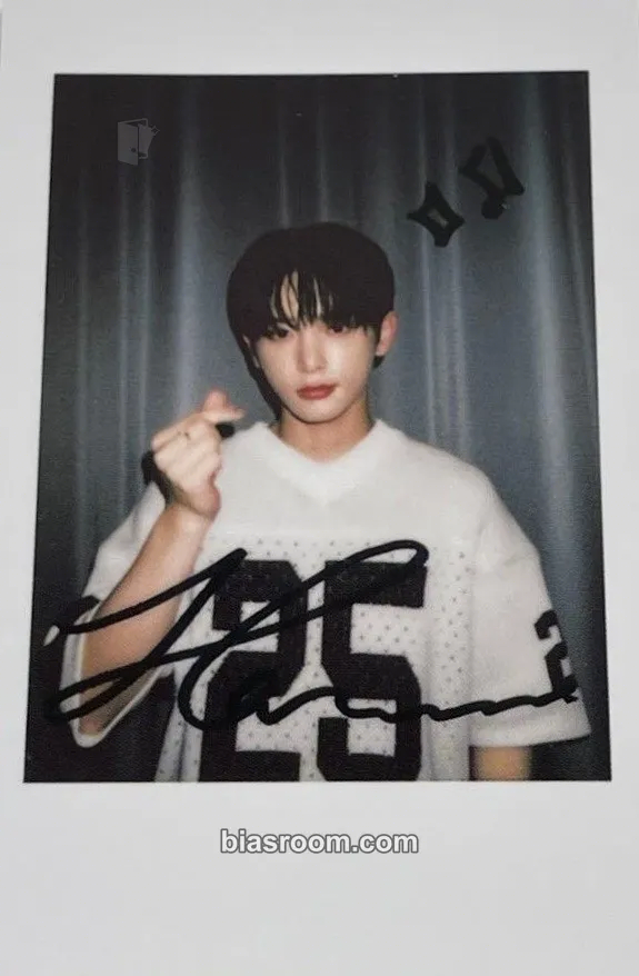 Harua Go in Blind - EP Photocard - &TEAM - &TEAM K-pop photocard