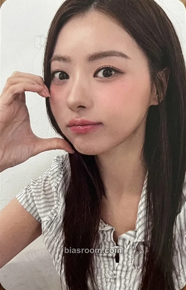 Nayoung I.O.I CONCERT TOUR: LOOP Photocard - I.O.I - I.O.I K-pop photocard