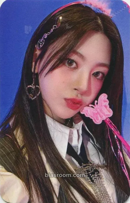 Seeun Metamorphic Photocard - STAYC - STAYC K-pop photocard