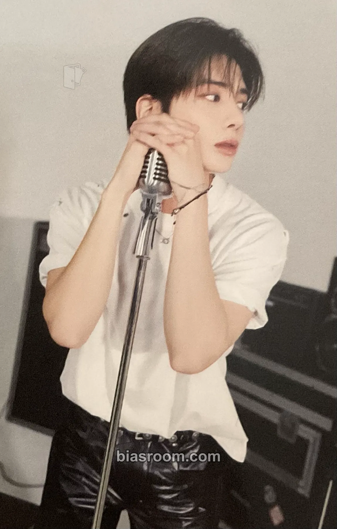 Taehyun 2026 MOA Con Photocard - TOMORROW X TOGETHER - TOMORROW X TOGETHER K-pop photocard