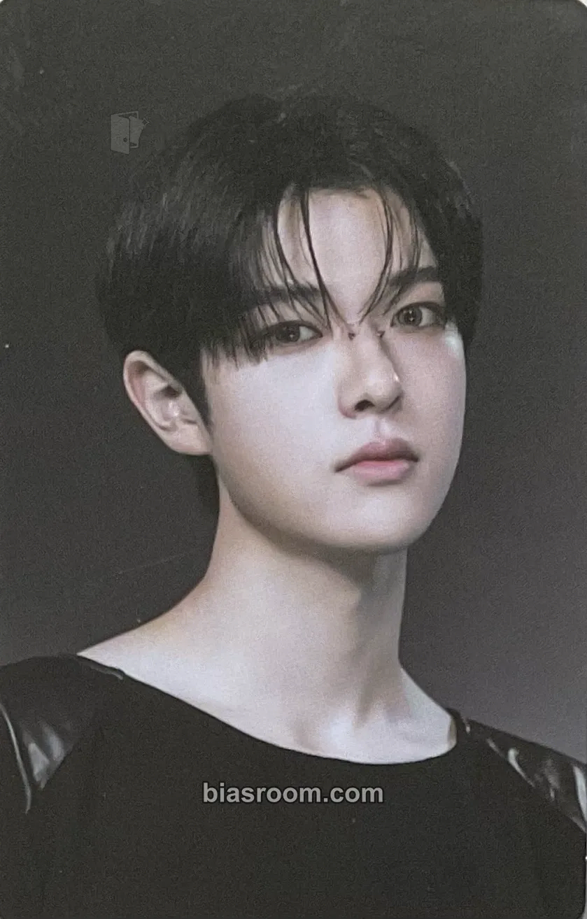 Riwoo Louder Than Ever Photocard - NEWBEAT - NEWBEAT K-pop photocard