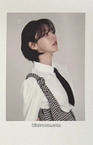 Wendy 2024 Season's Greetings Photocard - Red Velvet - Red Velvet K-pop photocard