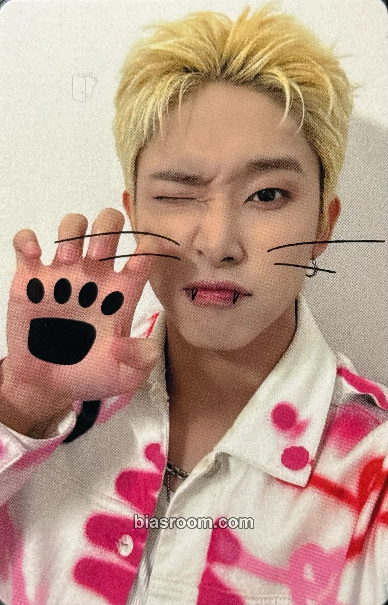 Leon Chameleon Photocard - TRENDZ - TRENDZ K-pop photocard