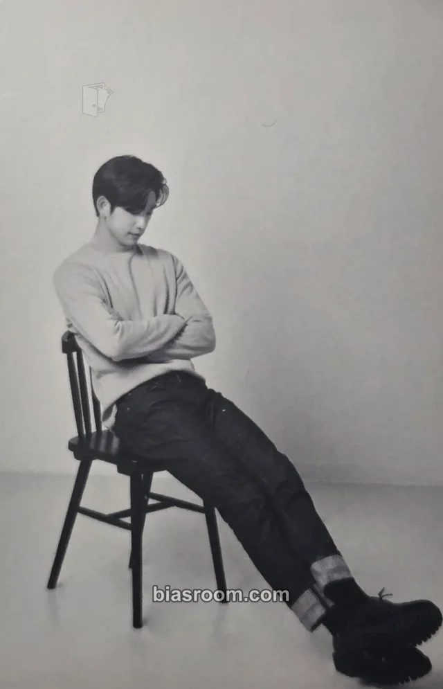 GOT7 - Jinyoung - 2019 World Tour - Keep Spinning Event merch photocard trading card