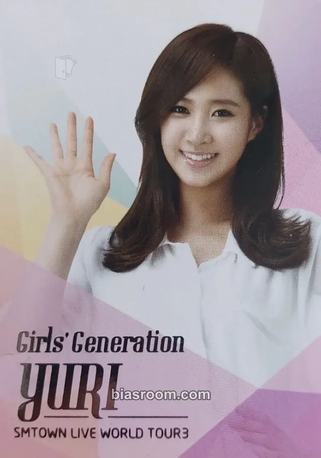 Girls' Generation - Yuri - SM Town Live World Tour lll Event trading card non-standard size