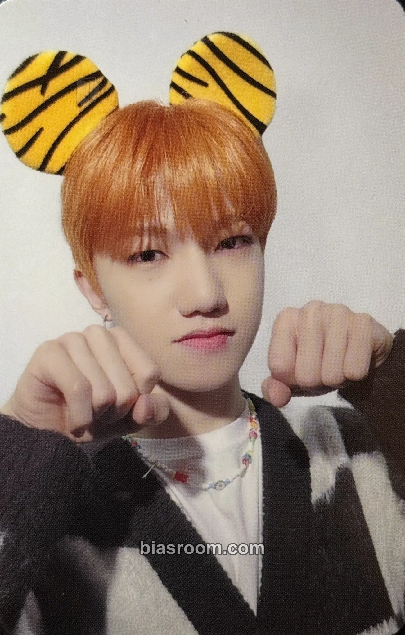 ra.L BLUE SET Chapter 1. TRACKS Photocard - TRENDZ - TRENDZ K-pop photocard