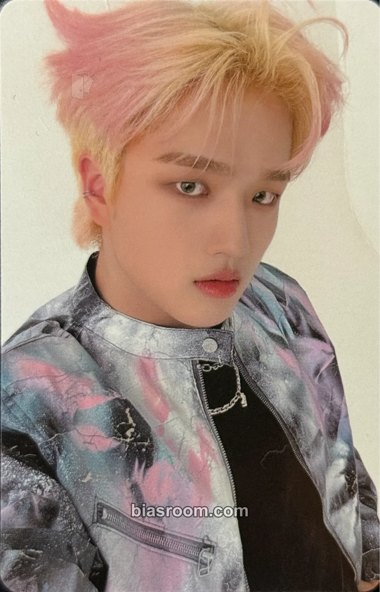 Yechan Chameleon Photocard - TRENDZ - TRENDZ K-pop photocard