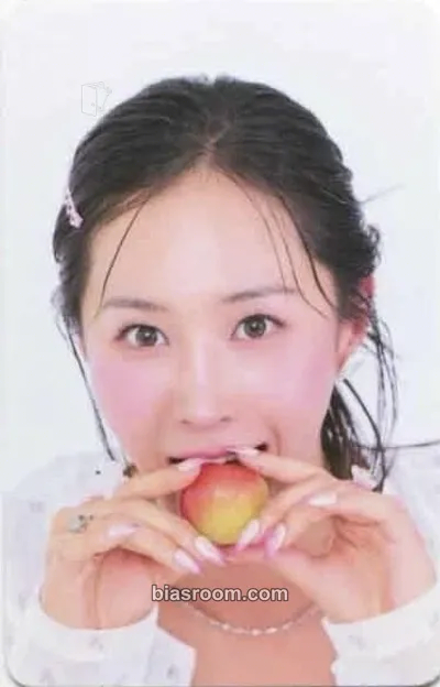 Yuri Season's Greetings 2025 Photocard - Girls' Generation - Girls' Generation K-pop photocard