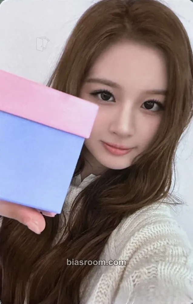 Sullyoon Fe3O4: FORWARD Photocard - NMIXX - NMIXX K-pop photocard