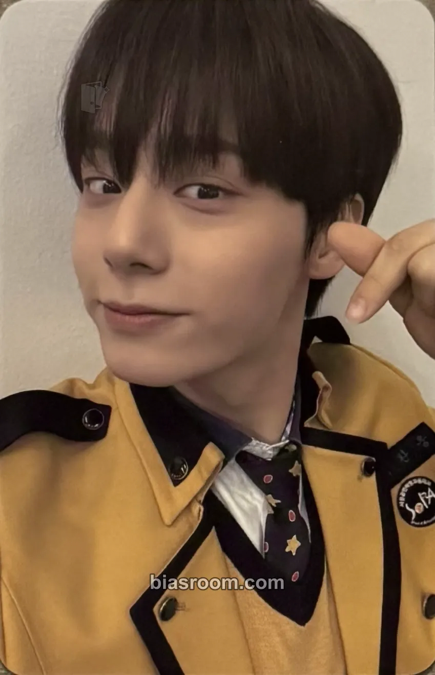 Hwanwoong BLOOD MOON Photocard - ONEUS - ONEUS K-pop photocard