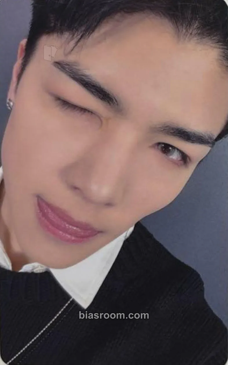 Maki We on Fire Photocard - &TEAM - &TEAM K-pop photocard