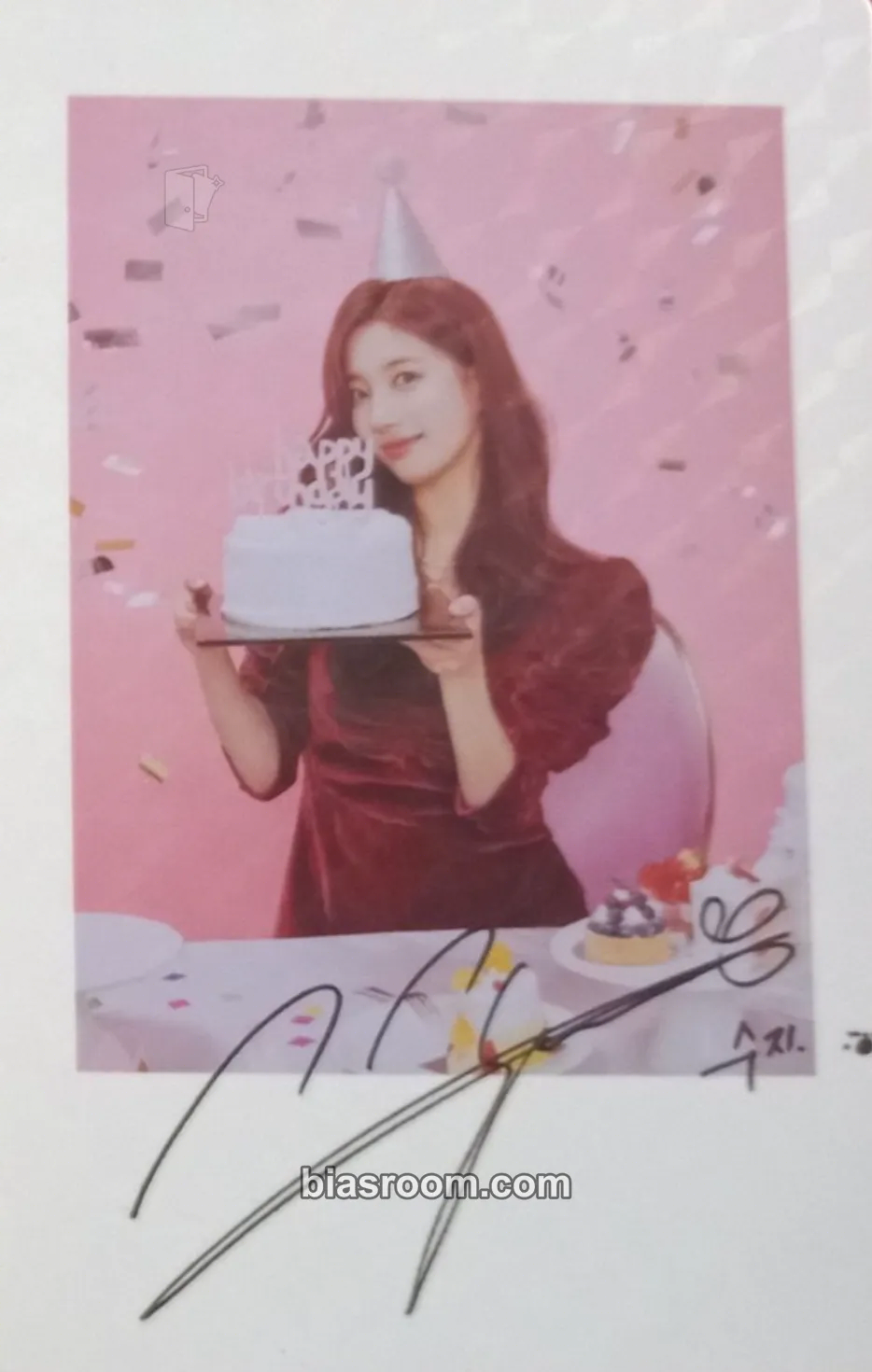 Suzy Seasons Greetings 2019 Photocard - Suzy K-pop photocard