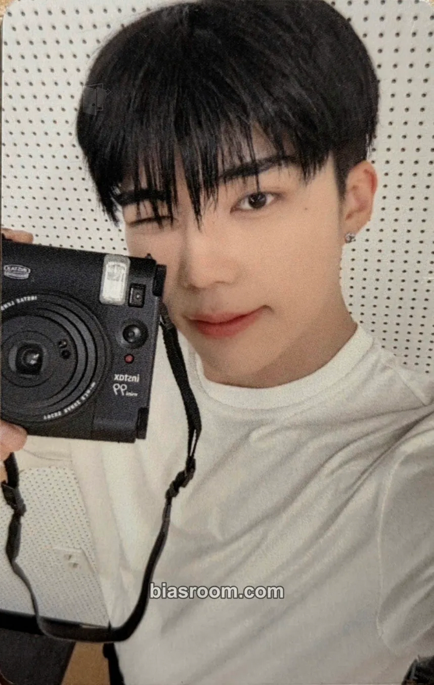 Gunwook Never Say Never Photocard - ZEROBASEONE - ZEROBASEONE K-pop photocard