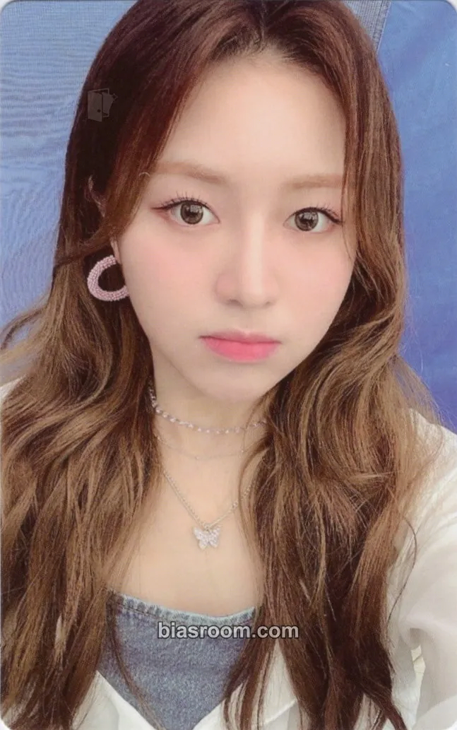 Dahyun KETCHY 4th official fanclub Photocard - Rocket Punch - Rocket Punch K-pop photocard