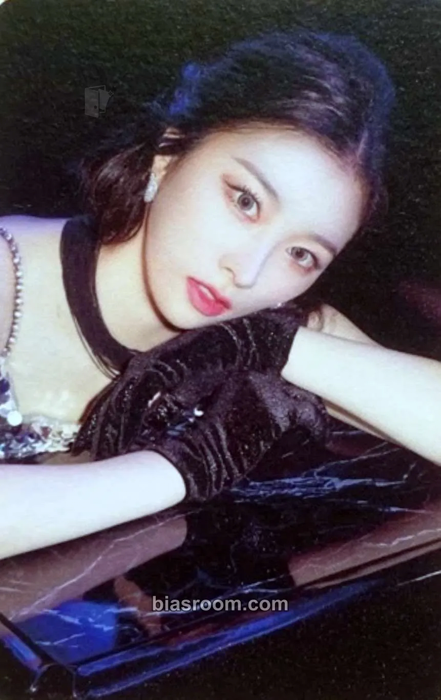 Yunkyoung Ring Ring Photocard - Rocket Punch - Rocket Punch K-pop photocard