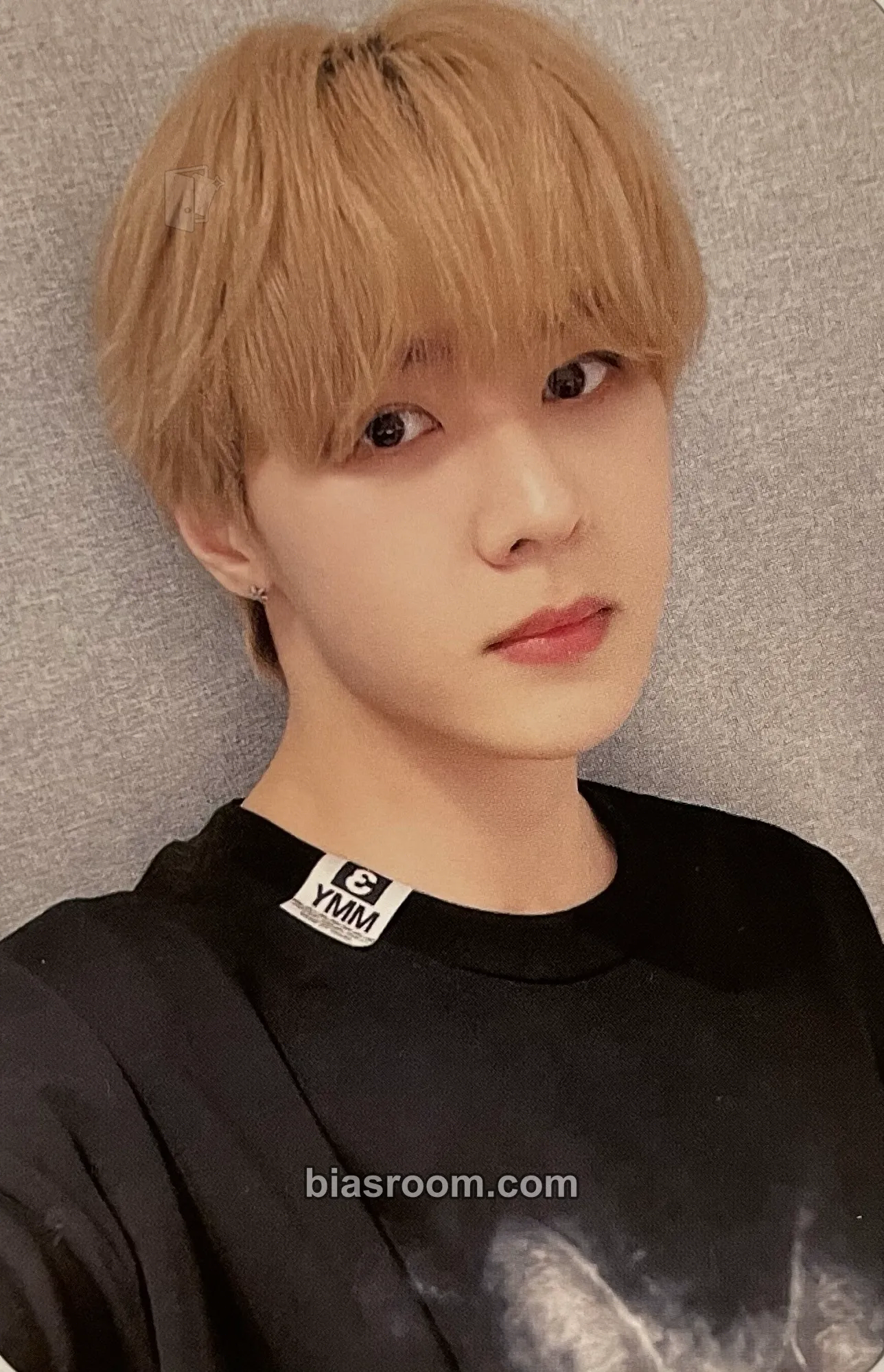 Kun Give Me That Photocard - WayV - WayV K-pop photocard