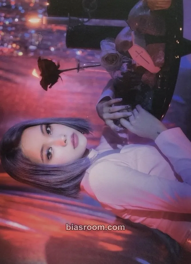 Rina DAZZLE DAZZLE Photocard - Weki Meki - Weki Meki K-pop photocard